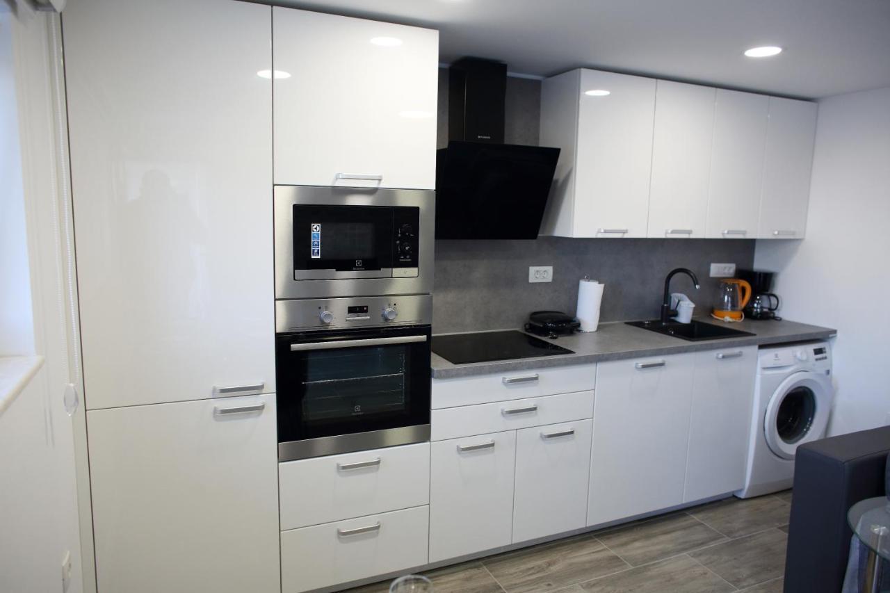Pearl Apartment Split Exterior photo